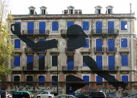 Maalattu talo, Saldanhan tien varrella