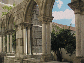 �vora, luukappelin pihaa